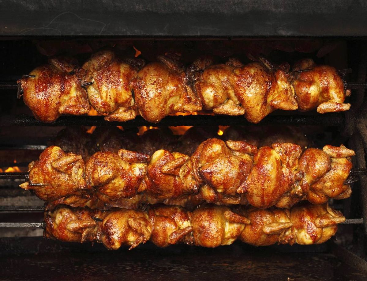 Pollo asado recién hecho